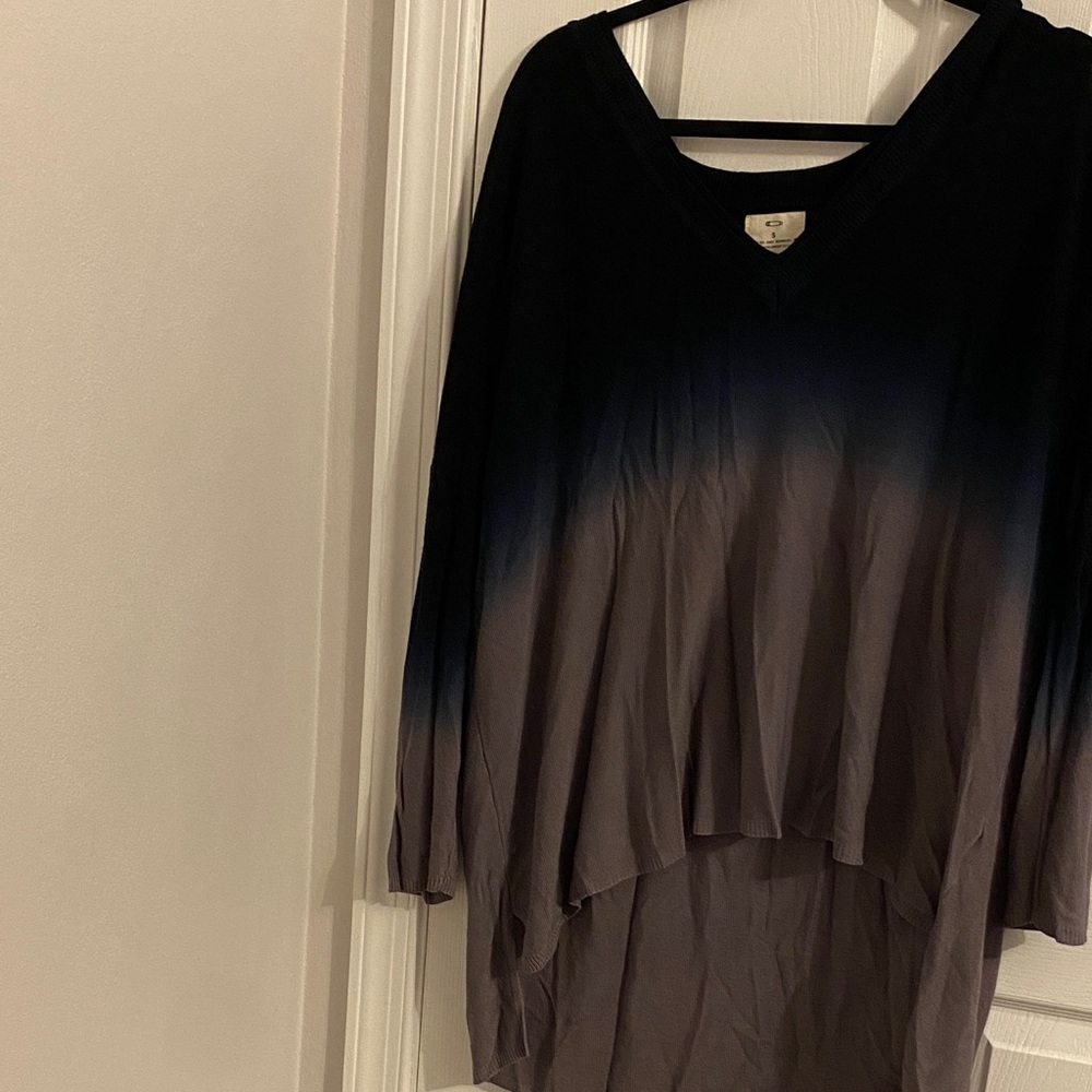 Pins & Needles Black and Gray Ombre Top